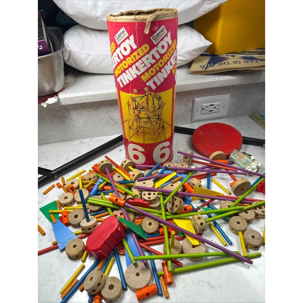 Vintage Gabriel Motorized‎ Tinkertoy Construction Set 66 Wood Plastic 300 Pieces